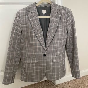 Very cute and beautiful, stylish blazer.